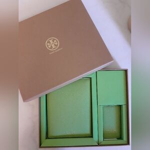 NWT Tory Burch travel set